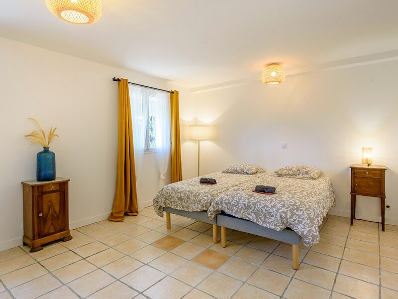 Chambre a lit double Maison partagee seniors Auch