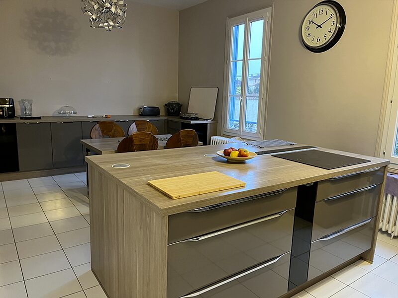 Cuisine vue 2 colocation seniors de Troyes