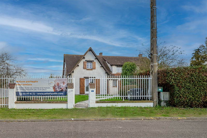 Maison CetteFamille de vrignyFacade 2