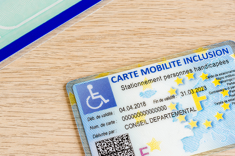 Comment obtenir une carte de stationnement pour personne en situation de  handicap ?